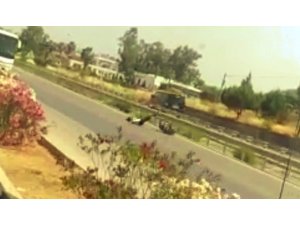 Çalıntı motosikletle trafiği birbirine kattı, ters yöne girip kaza yaptı