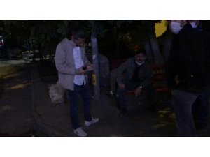 Tartıştığı Arkadaşını Bıçakladı, Bankta Oturup Sigara İçti