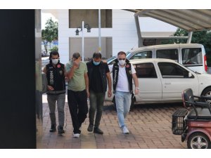 Alanya’da polisten uyuşturucu baskını: 4 gözaltı