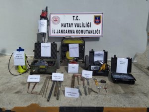 İ̇zinsiz Kazı Yapan 6 Kişi Yakalandı