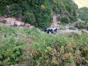 Hatay’da Otomobil Şarampole Devrildi: 1 Ölü, 4 Yaralı