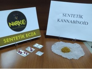 Konya’da Şüphe Üzerine Durdurulan Araçta Uyuşturucu Ele Geçirildi