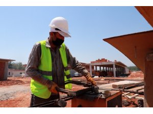 Sokak hayvanları bakım evi enerjisi güneşten sağlanacak