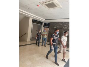 Dört ayrı işyerinden ‘tırnakçılık yöntemi’ ile para çalan iki şahıs yakalandı