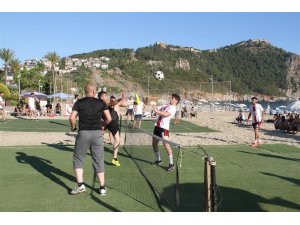 Türkiye’nin İlk Ayak Tenisi Şampiyonası Alanya’da Yapıldı