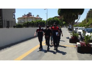 Pompa İstasyonundan bakır kabloları keserken suçüstü yakalandılar