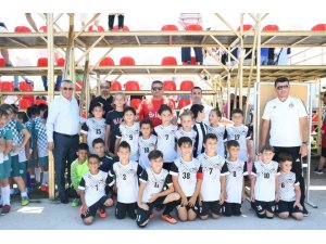 Başkan Topaloğlu, Daima Kemer Cup Futbol Turnuvası Ödül Törenine Katıldı