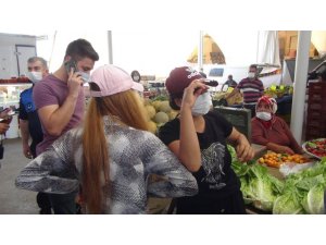 Yaşı küçük 2 kız pazarda ‘tırnakçılık’ yaparken yakalandı