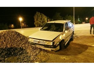 Karşı Şeride Geçen Otomobil Devrilmekten Son Anda Kurtuldu