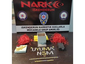 Doğum Günü Hediye Kutusundan Uyuşturucu Çıktı
