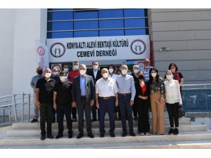 Konyaaltı protokolü Cemevinde