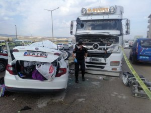 Başkent’te Trafik Kazası: 2 Ölü, 2 Yaralı