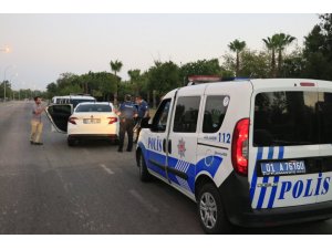 Film Sahnelerini Aratmayan Kovalamaca: 25 Kilometre Sonunda Kapandan Geçip Yakalandılar