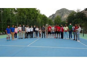 Can Üner Tenis Yaz Turnuvası’nda Kupalar Sahiplerini Buldu