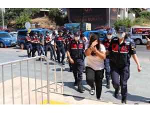 Antalya’da insan tacirlerine operasyonda 6 tutuklama