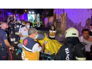 Üç Küçük Kız Kardeş Müstakil Evde Çıkan Yangında Hayatını Kaybetti