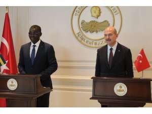 Bakan Soylu, Togo Güvenlik Ve Sivil Savunma Bakanı Yark İle Bir Araya Geldi