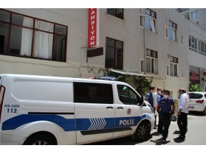 Pansiyon odasında ölü bulundu