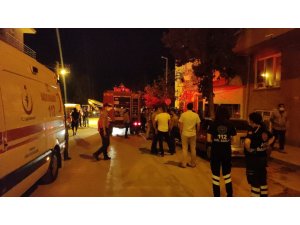 Banyo Sobasından Çıkan Yangında 6 Kişi Dumandan Etkilendi