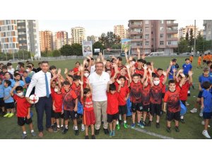 Çukurova’da Yaz Futbol Okulu Açıldı