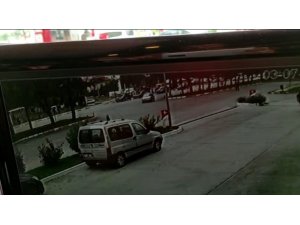Isparta’daki Ölümlü Motosiklet Kazası Güvenlik Kamerasına Yansıdı
