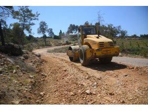 Alanya’nın Batı Mahallelerinde 70 kilometrelik asfalt için hazırlıklar başladı