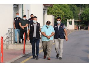Adana Merkezli Fetö Operasyonu: 6 Gözaltı