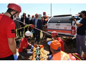 Antalya’da "deprem tatbikatı" gerçeğini aratmadı