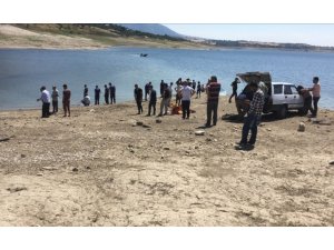 Baba Ve Oğlu Baraj Göletinde Boğuldu