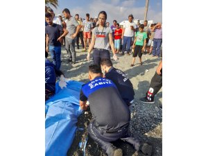 Hatay’da 2 Arkadaştan 1’i Boğuldu, Diğeri Denizde Kayboldu