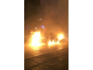 Antalya’da yanan otomobilde can pazarı