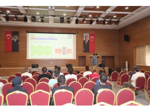 Tekerlekli sandalye dans sporu şampiyonasına katılan sporculara trafik eğitimi