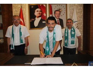 Serik Belediyespor Sezer Yıldırım İle 2 Yıllık Sözleşme İmzaladı