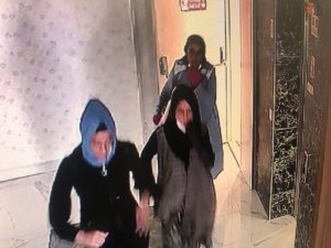 Polatlı’da Kadın Hırsızlık Şüphelileri Engelli Koşu Yapan Atletleri Aratmadı