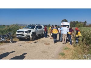 Hatay’da Kamyonet İle Motosiklet Çarpıştı: 2 Yaralı