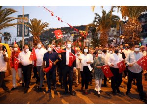 Alanya tek yürek oldu, meydanları doldurdu