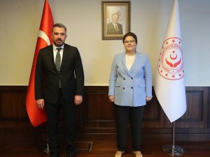 Başkan Çetin: "‘Aile Ve Sosyal Hizmetler Bakanımız Derya Yanık’a İlçemizle İlgili Konuları Arz Ettik"