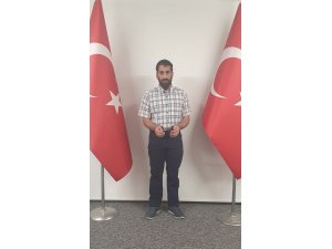 Kırmızı Bültenle Aranan Ve Avrupa’ya Kaçış Hazırlığında Olduğu Belirlenen Terör Örgütü Pkk/kck Üyesi "Piro Karker" Kod Adlı Cimşit Demir, Mi̇t’in Operasyonuyla Irak’ın Kuzeyinde Yakalanarak Türkiye’ye Getirildi.