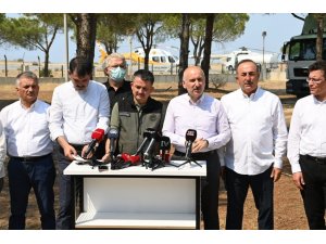Ulaştırma Bakanı Karaismailoğlu: "İ̇nşallah En Kısa Zamanda Tüm Yangınları Söndürme Çabası İçerisindeyiz"
