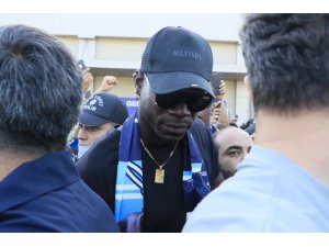 Mario Balotelli’ye Adana’da Coşkulu Karşılama