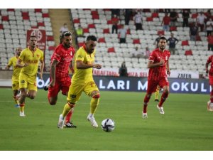 Süper Lig: Ft Antalyaspor: 1 - Göztepe: 0 (İ̇lk Yarı)