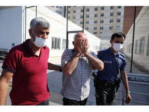 Koca Şiddetinden Kaçtı, Babası Tarafından Bıçaklandı