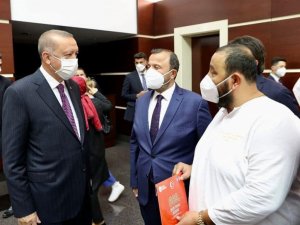 Cumhurbaşkanı Erdoğan’a Güreş Davetiyesi