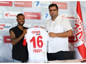 Antalyaspor, Fredy Ribeiro İle 3+1 Yıllık Sözleşme İmzaladı