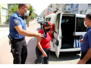 Kadın öğretmen, kadın komşusu tarafından bıçaklandı