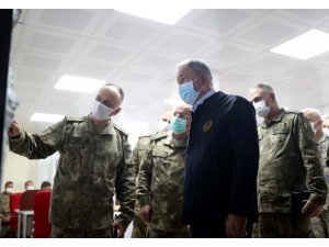 Milli Savunma Bakanı Akar’dan “Şehitlerimizin kanları yerde kalmadı” mesajı