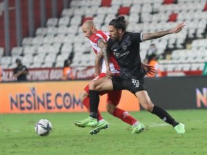 Süper Lig: FT Antalyaspor: 1 - Adana Demirspor: 2 (Maç sonucu)