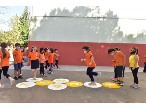 Kepez’de sokak oyunlarını okullara taşınıyor