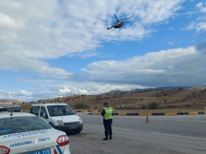 Ankara İl Jandarma ekiplerinden havadan trafik denetimi