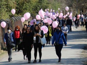 Başkent’te Meme Kanserine Farkındalık İçin Göl Kenarında Yürüyüş